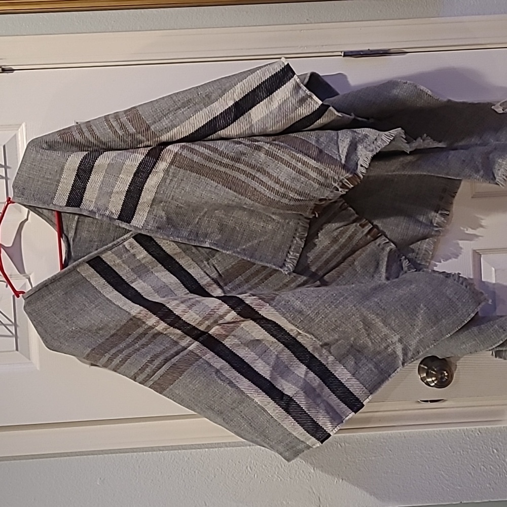 Uniqlo 2Way Stole Neutral Checked 04 Gray 100% Acrylic